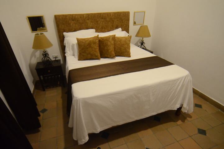 Room 14 of 39