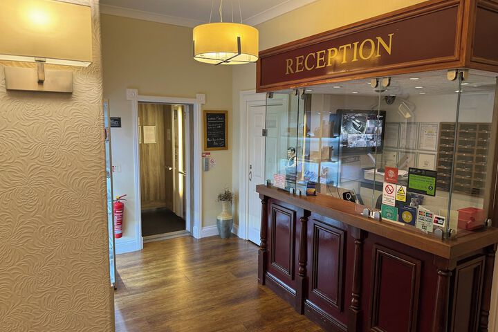 Entrance & Lobby