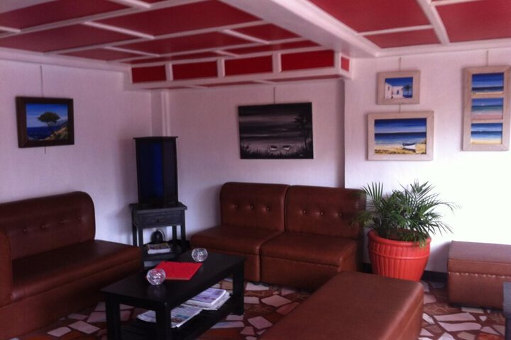 Photo 8
