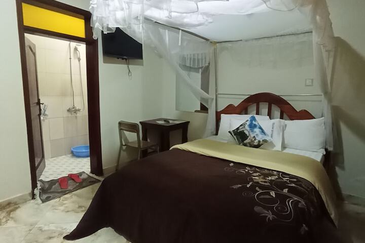 Room 20 of 76