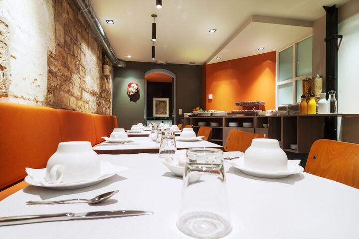 Breakfast area