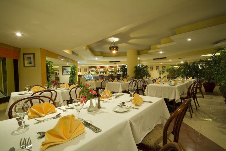 Dining 65 of 120