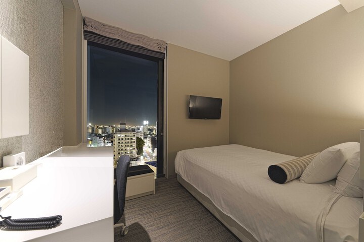 Room 13 of 46