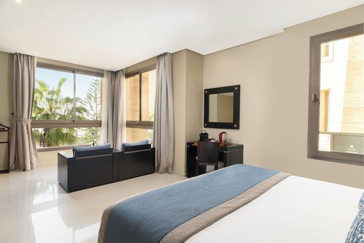 Room 35 of 111