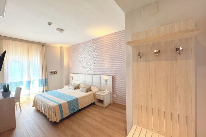 Room 36 of 145