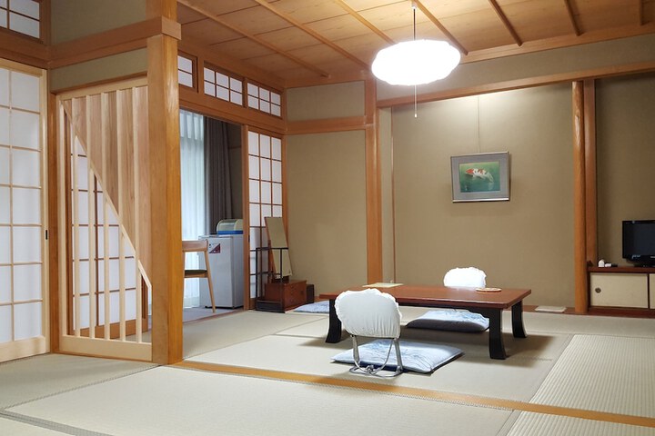 Room 9 of 45