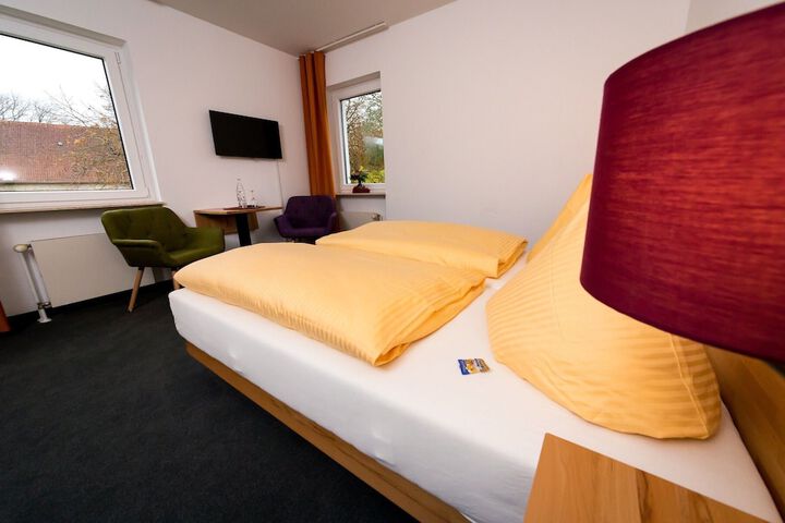 Room 8 of 30