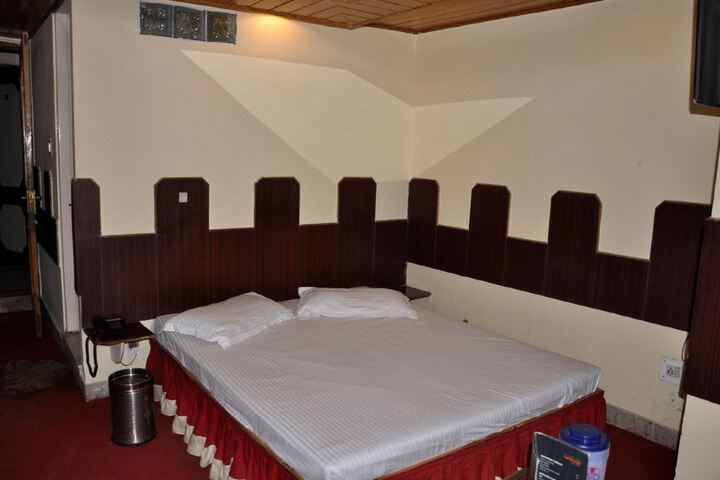 Hotel Satkaar