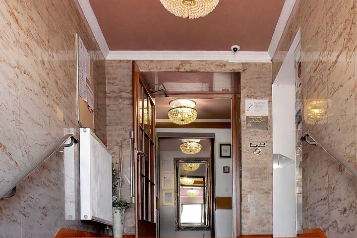 Hotel Burgschmiet
