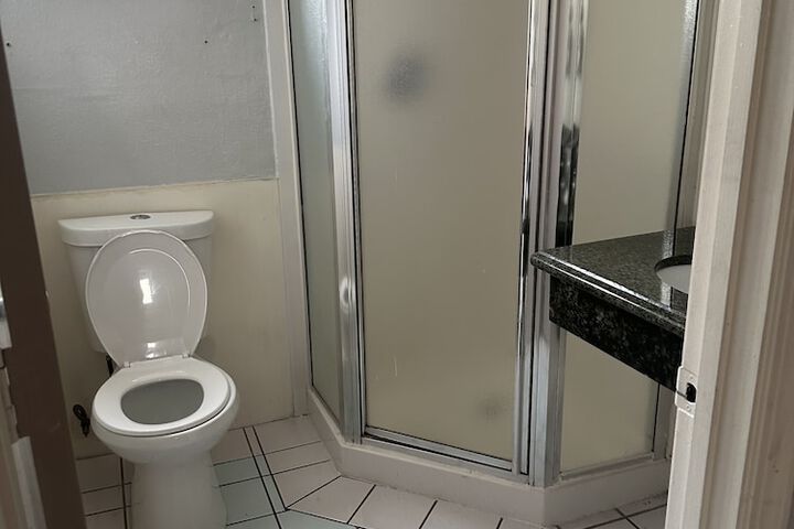 Room 8 of 14