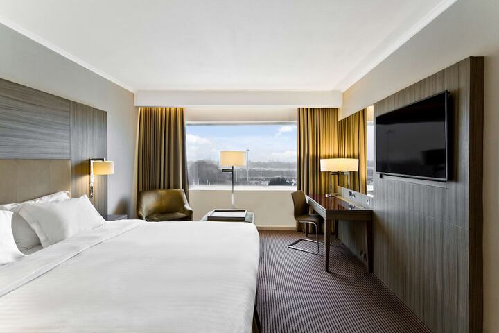 Room 27 of 149