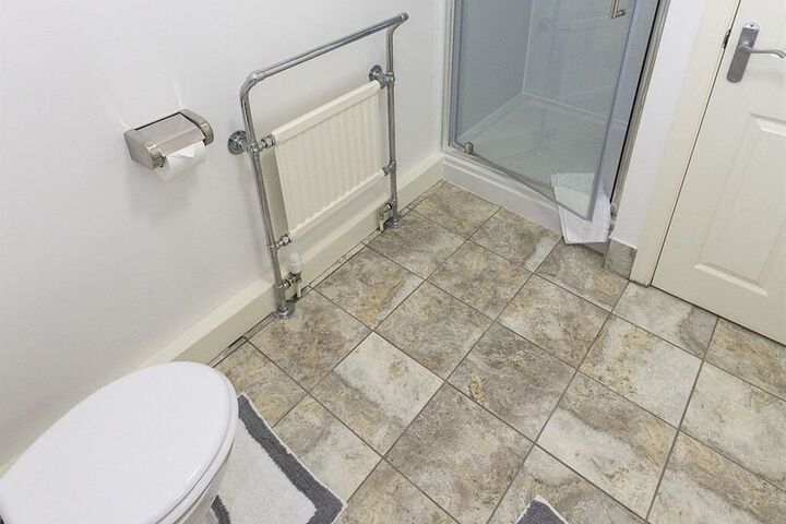 Room 52 of 79