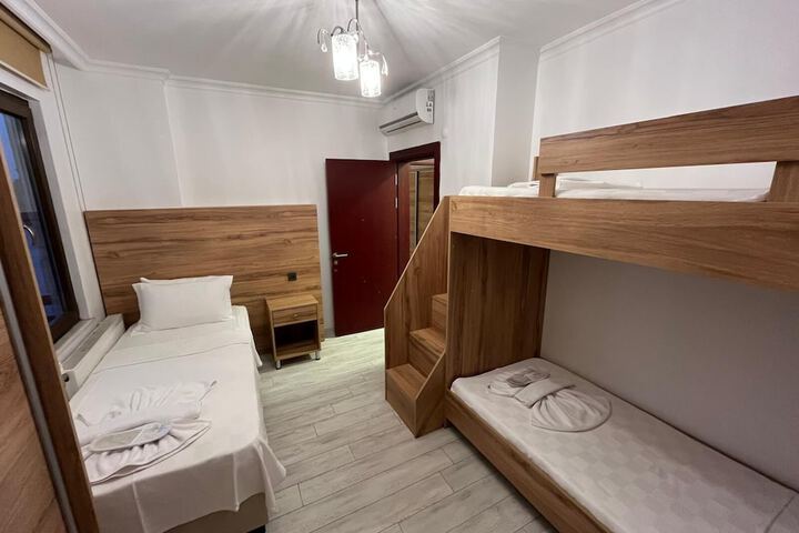 Room 17 of 54