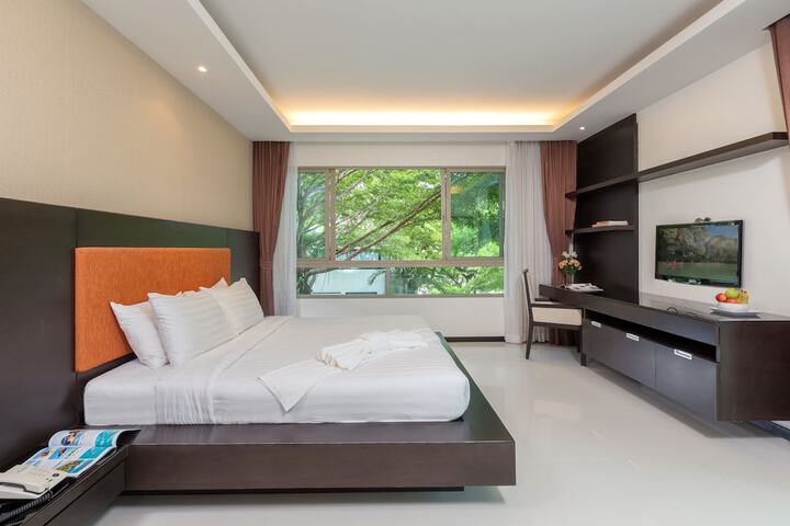 Room 2 of 61