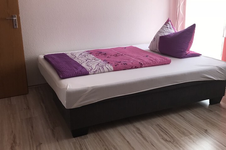 Room 5 of 63