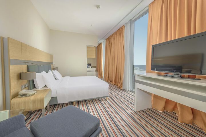 Room 55 of 204