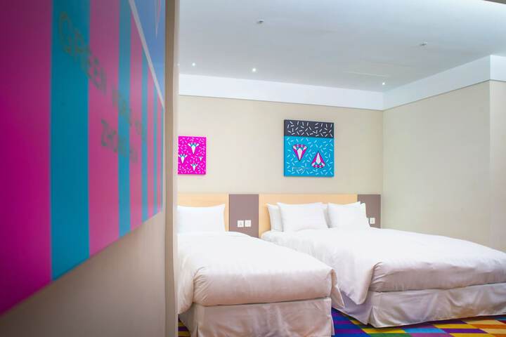 Room 95 of 171