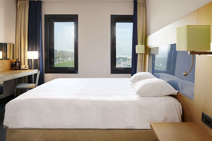 Room 14 of 116