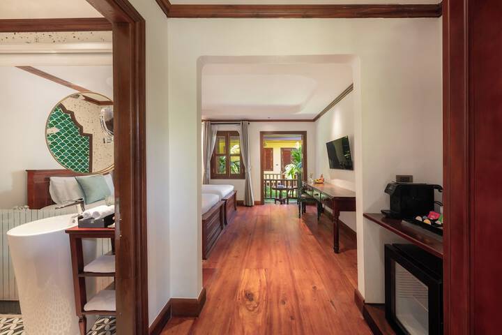 Room 14 of 49