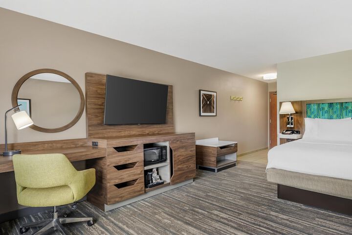 Room 8 of 46