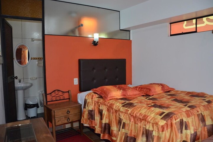 Room 8 of 26