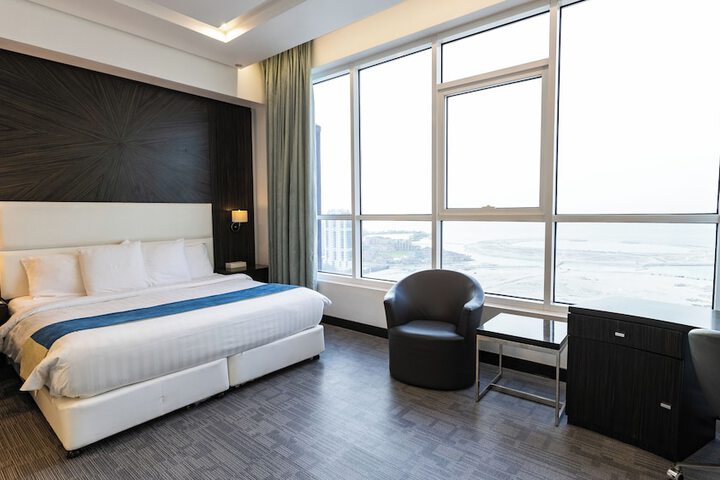 Room 17 of 60