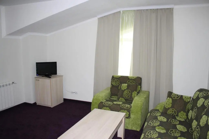 Room 3 of 14