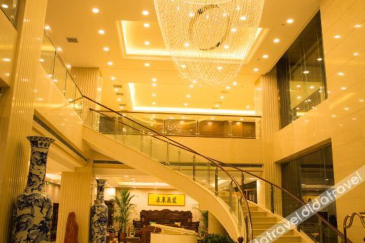 Hotel Interior 8 of 16