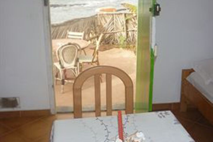 Room 2 of 5
