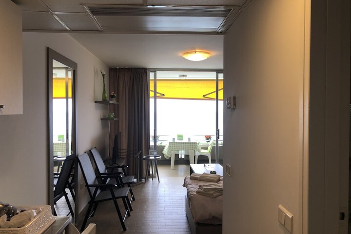 Room 3 of 16