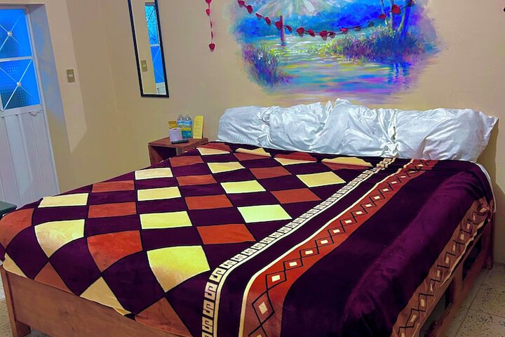 Room 25 of 210
