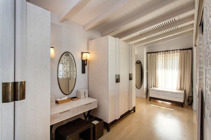 Room 41 of 125
