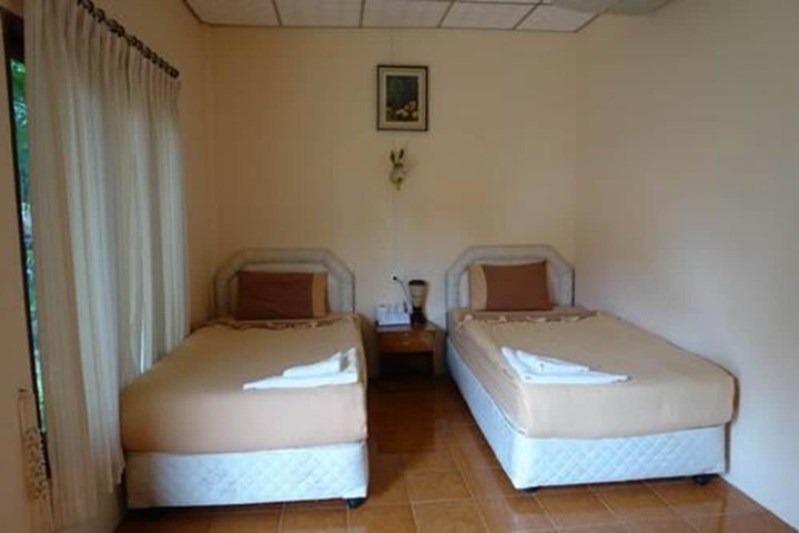 Room 8 of 44