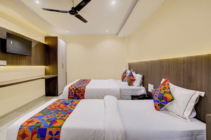 Room 21 of 40