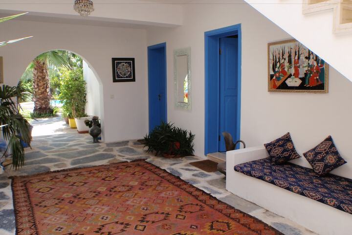 Hotel Interior 4 of 144