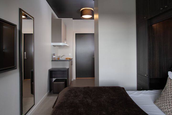 Room 29 of 83