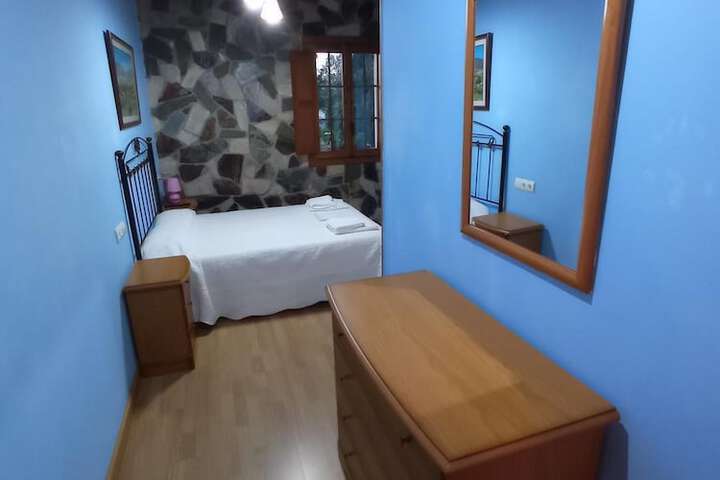 Room 37 of 63