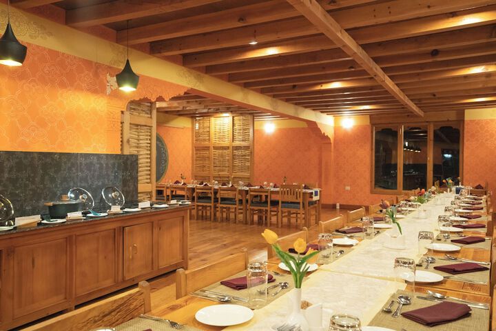 Dining 55 of 72