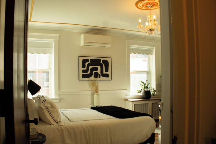 Room 19 of 76