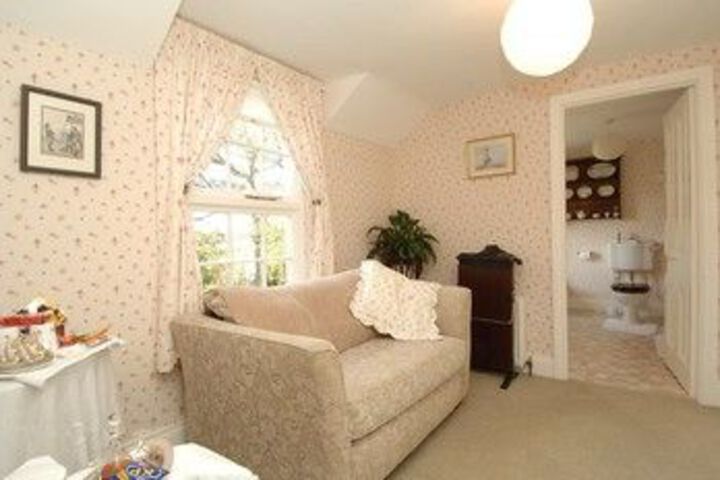 Room 18 of 25
