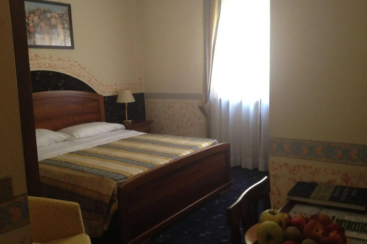 HOTEL VICTORIA