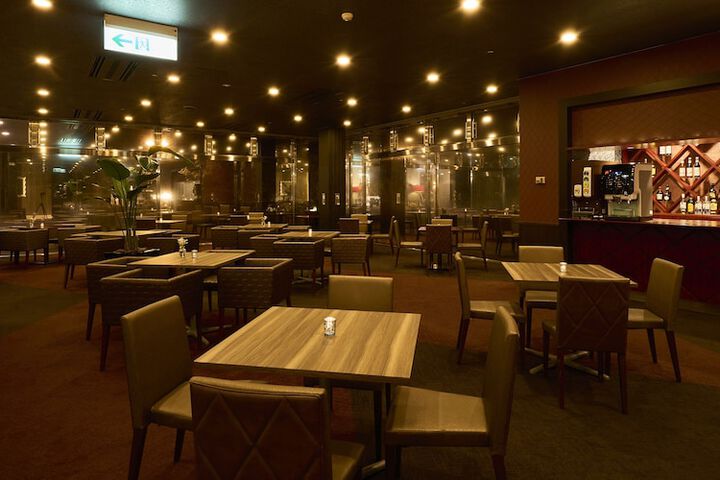 Dining 90 of 160