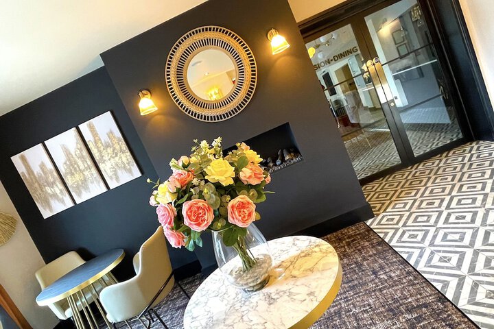 Hotel Interior 2 of 118