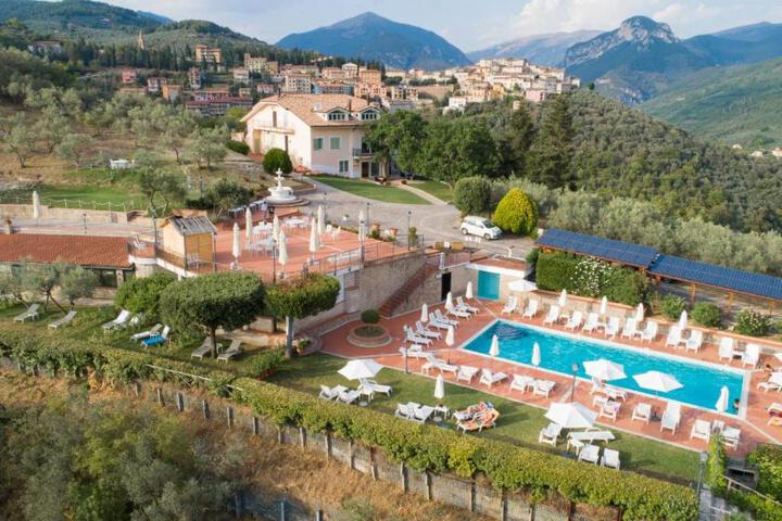 Hotel Villa De Santis
