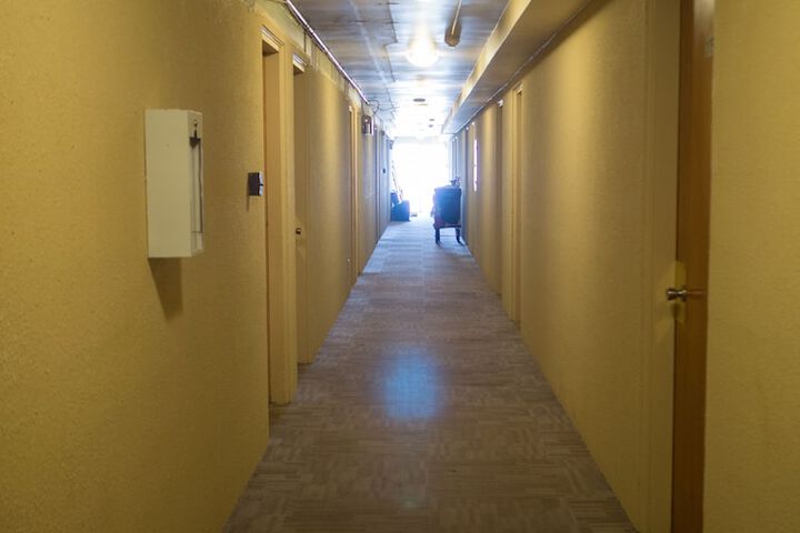 Ballroom/Hall 42 of 48