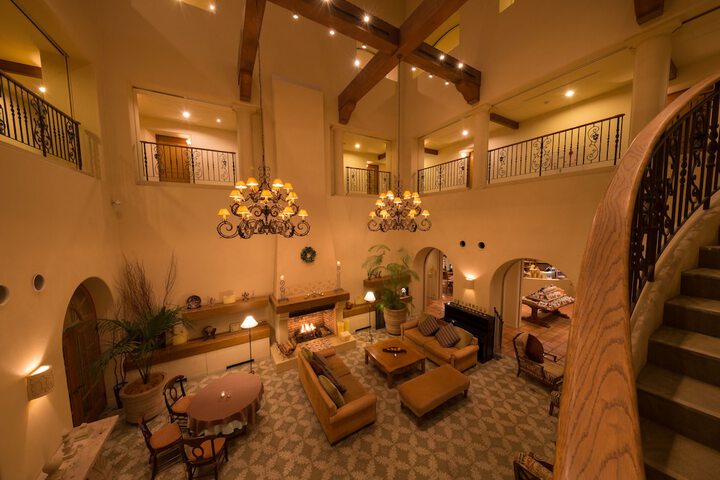 Hotel Interior 4 of 58
