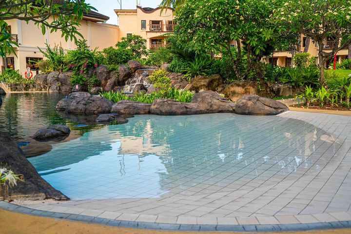 Pool 85 of 215