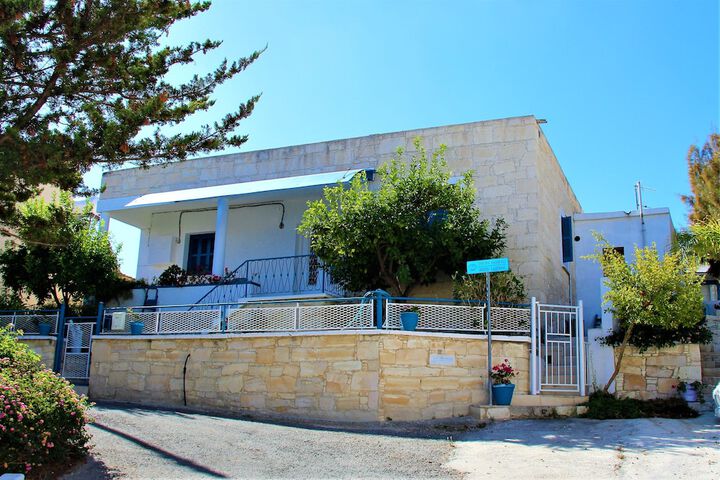 Tzionis Petroktisto Holiday Stonehouse