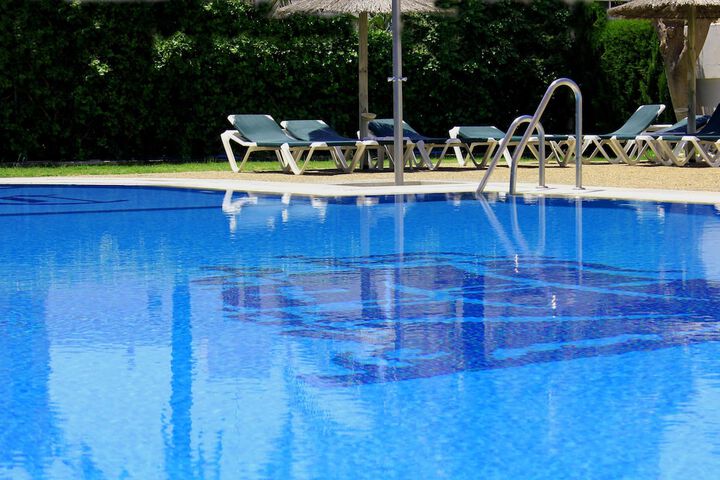 Pool 38 of 73