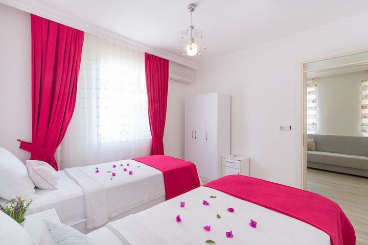 Room 18 of 47